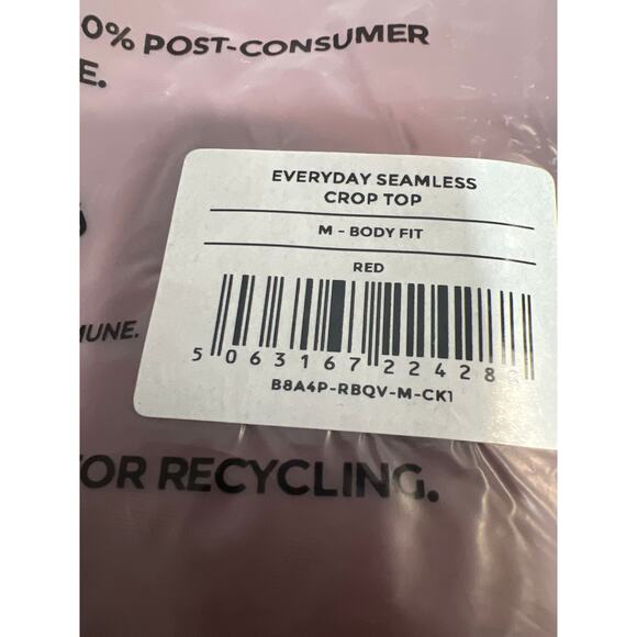 Gymshark Everyday Seamless Gym Crop Top Burgundy Brown Size Medium NWT - Picture 8 of 8